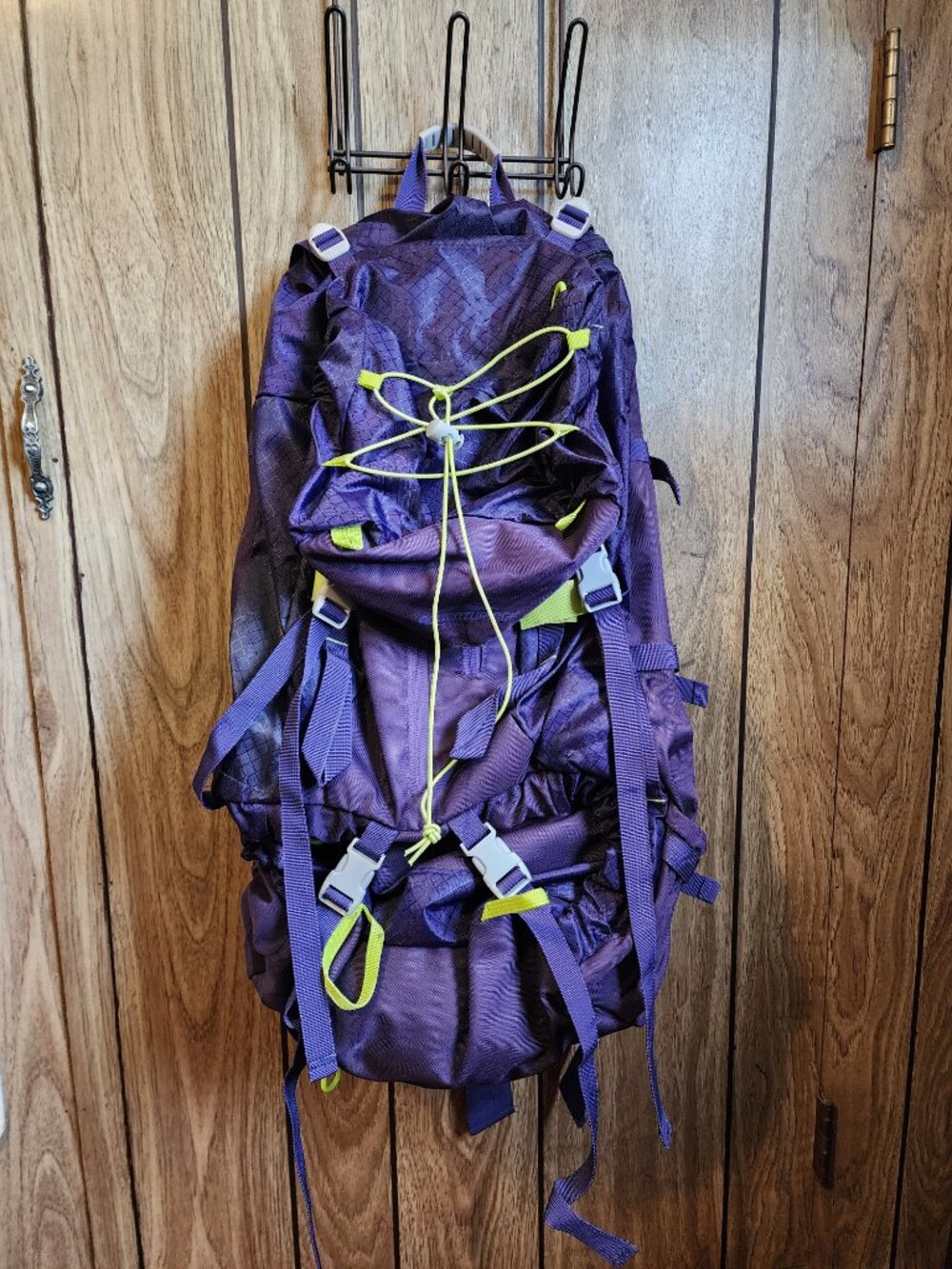 Adventuridge Hiking Trek Backpack | 65L Purple Size Small Womens